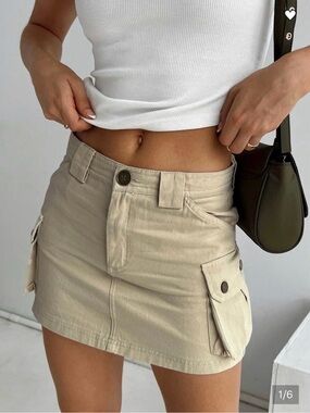 Princess Polly Neutral/Beige Cargo Mini Skirt Size 6